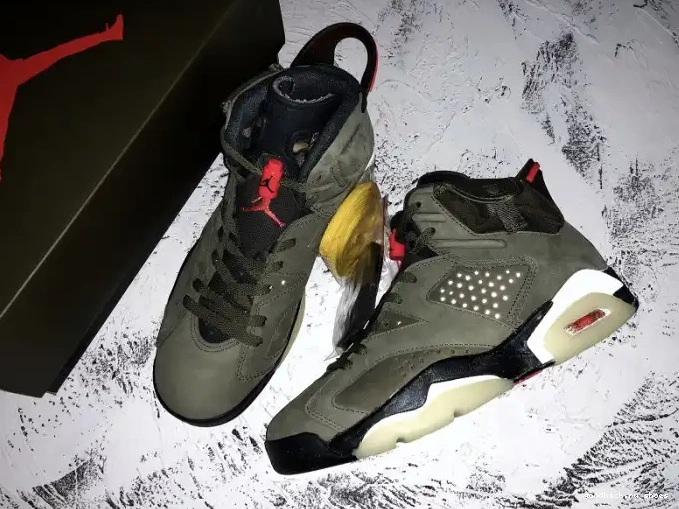 Rep Scott Travis Air Jordan Medium CN1084-200 6 Olive x 0428